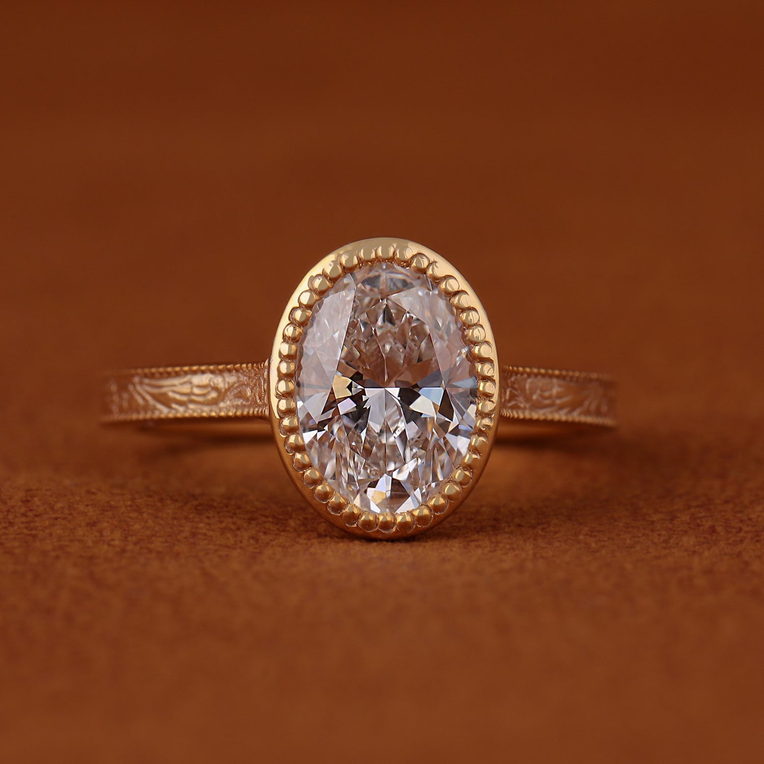 Elegant Pear Shaped Engagement Ring Featuring Princess Cut Diamond