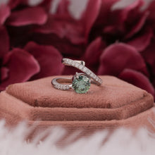 Round Solitaire Engagement Ring Set