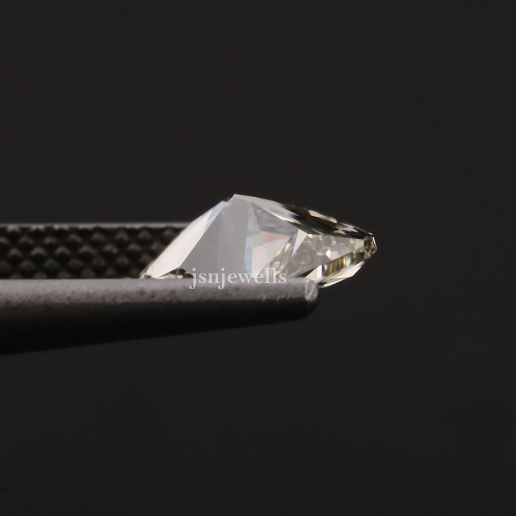 2 Ct Light Yellow Radiant Cut CVD Loose Diamond