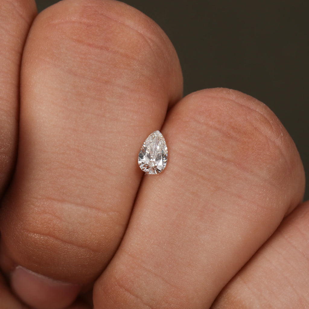 0.35 Carat VVS Clarity Pear Shape Loose Lab Grown Diamond White Color For Ring