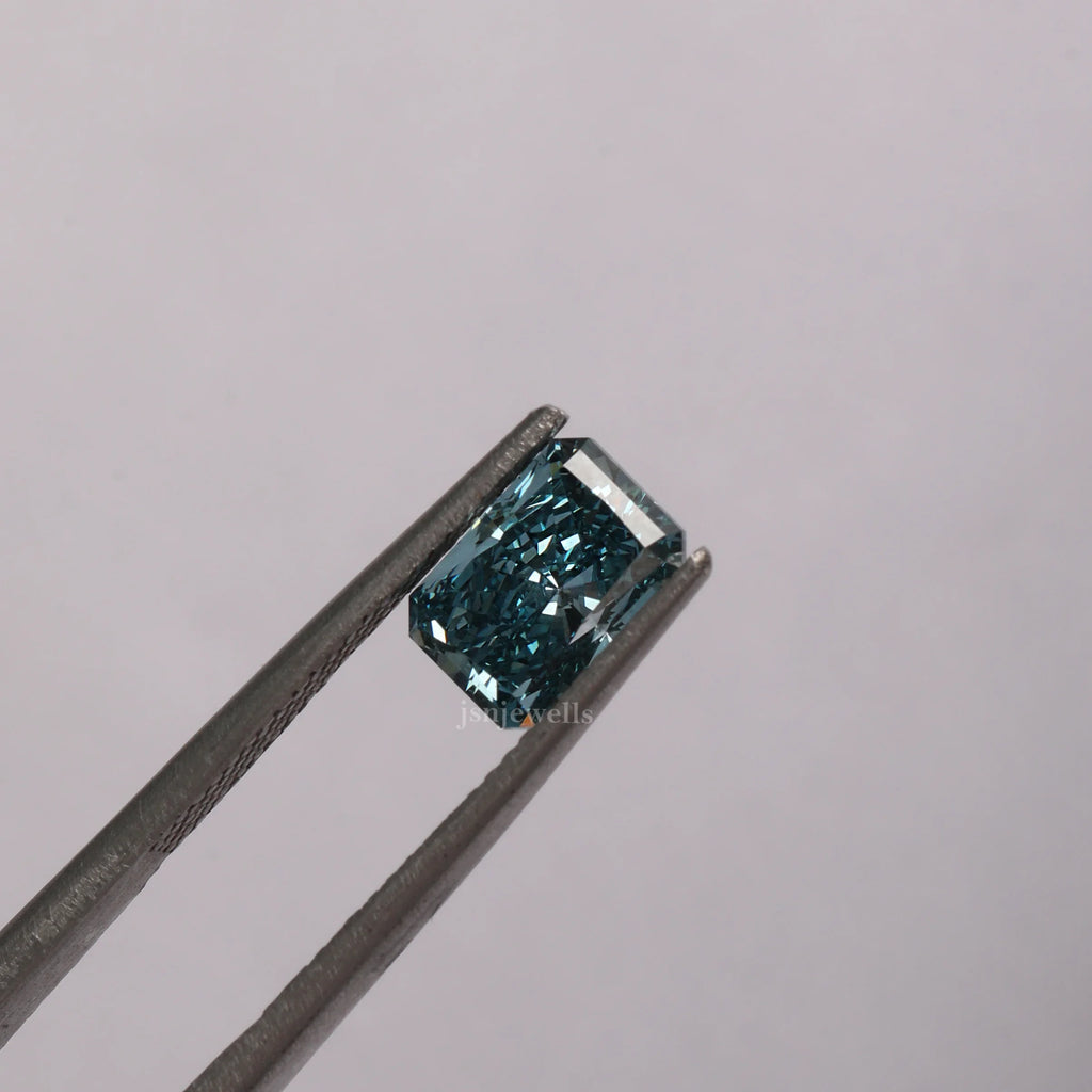 Blue Radiant Cut 2 Ct Lab-Grown Loose Diamond