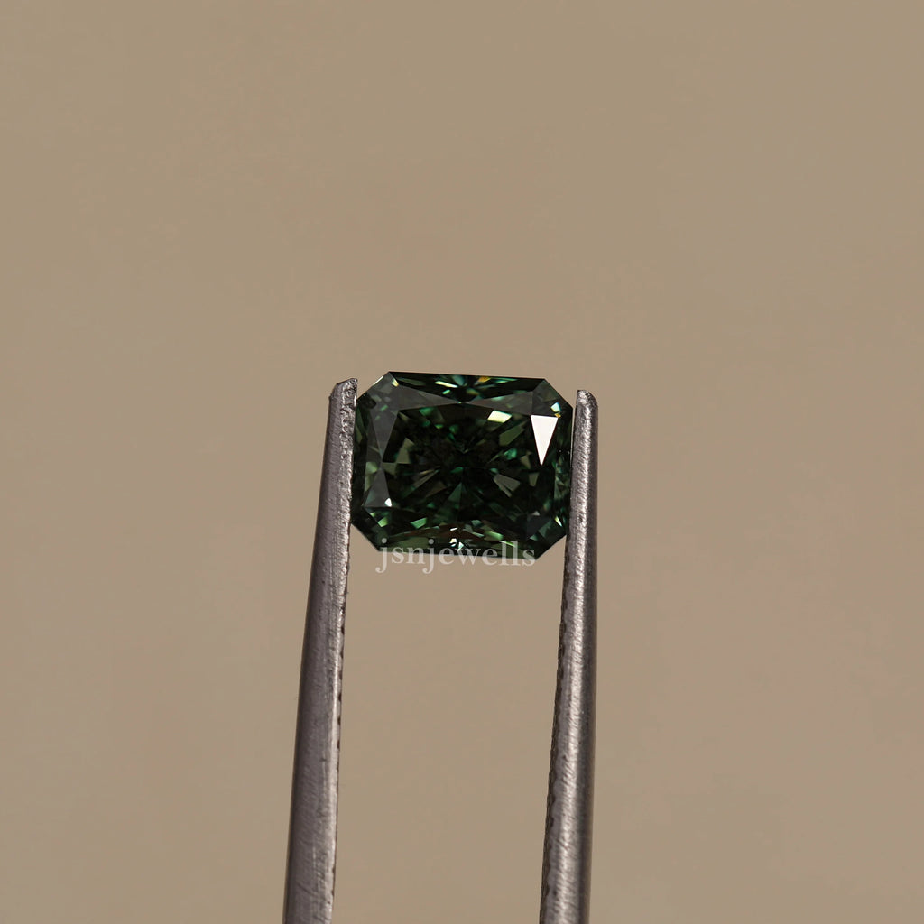 2 CT Radiant Cut Loose Lab Grown Diamond Green Color VS1 Clarity