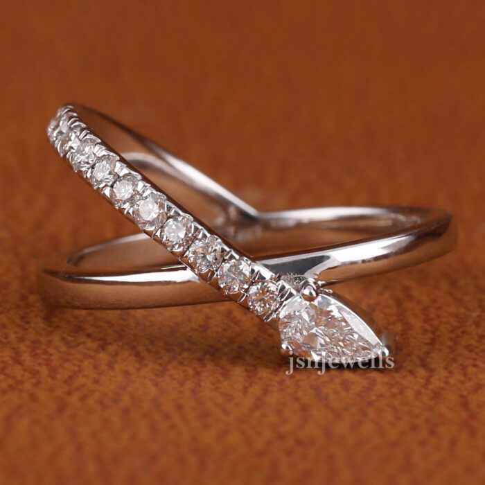 criss cross ring