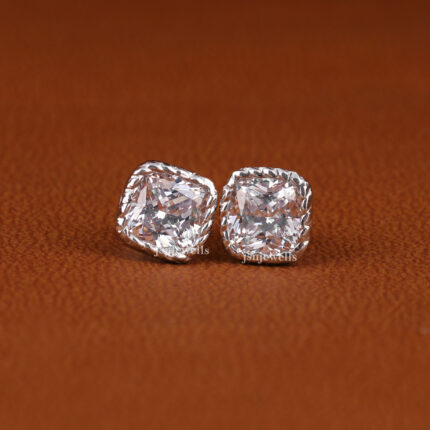 rose gold diamond stud earrings​