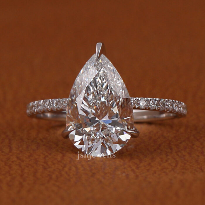 pear cut ring